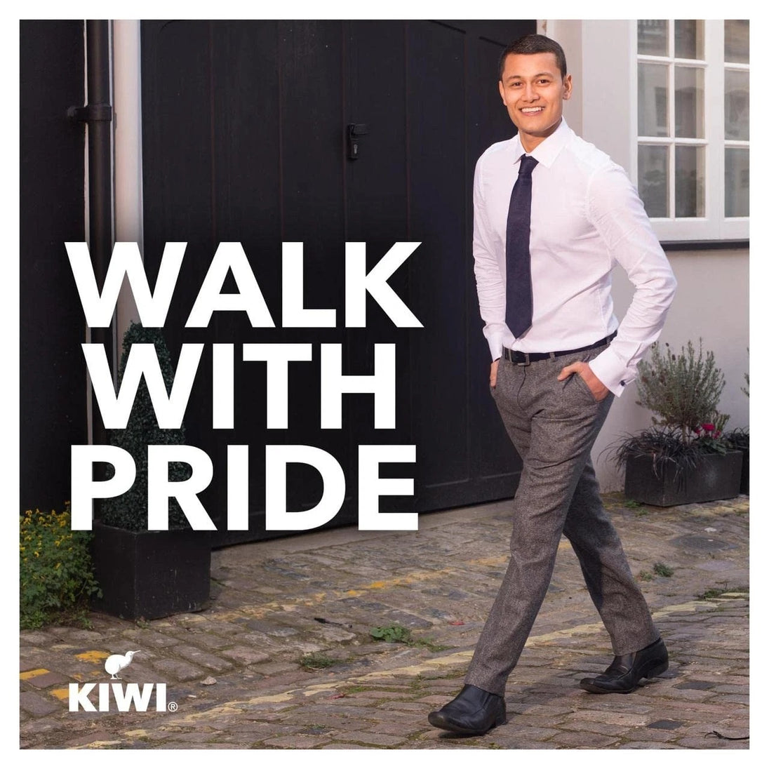 Kiwi Parade Gloss 50ml tin is designed specifically for creating military-style shine on formal parade footwear