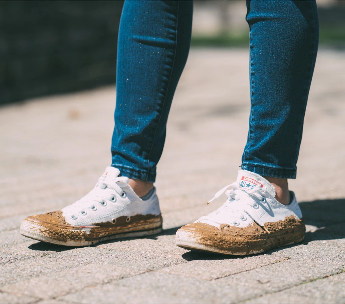 Designed for tough cleaning jobs BIRCH brush removes embedded dirt from deep grooves and treads effectively