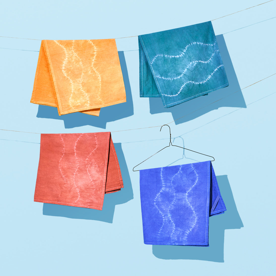 Traditional powder formula trusted for generations of home dyeing projects