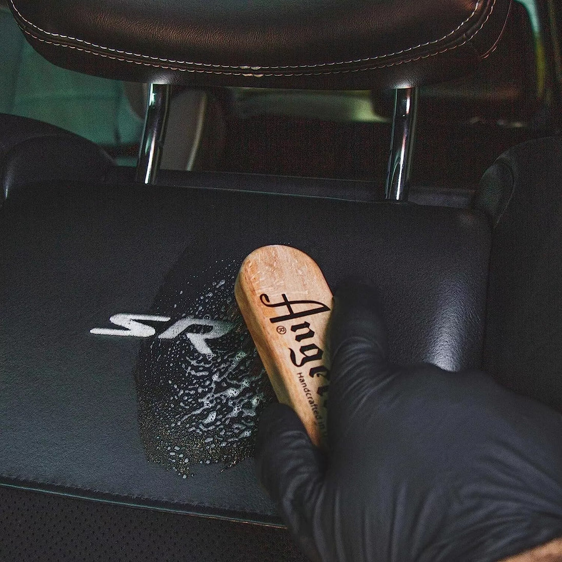 The gentle yet effective Angelus cleaner is ideal for premium leather shoes suede jackets canvas sneakers and vinyl accessories