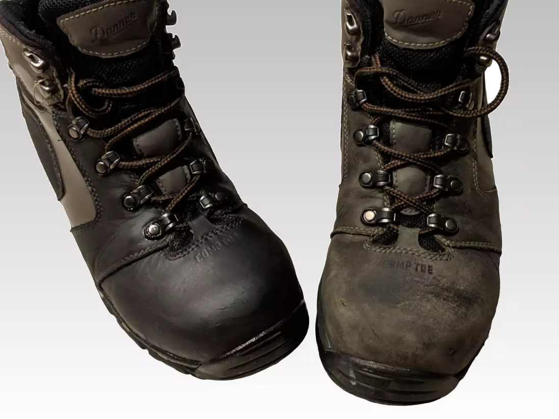 Restore your leather footwear with Meltonian Cream Polish that rejuvenates colour and provides a subtle shine