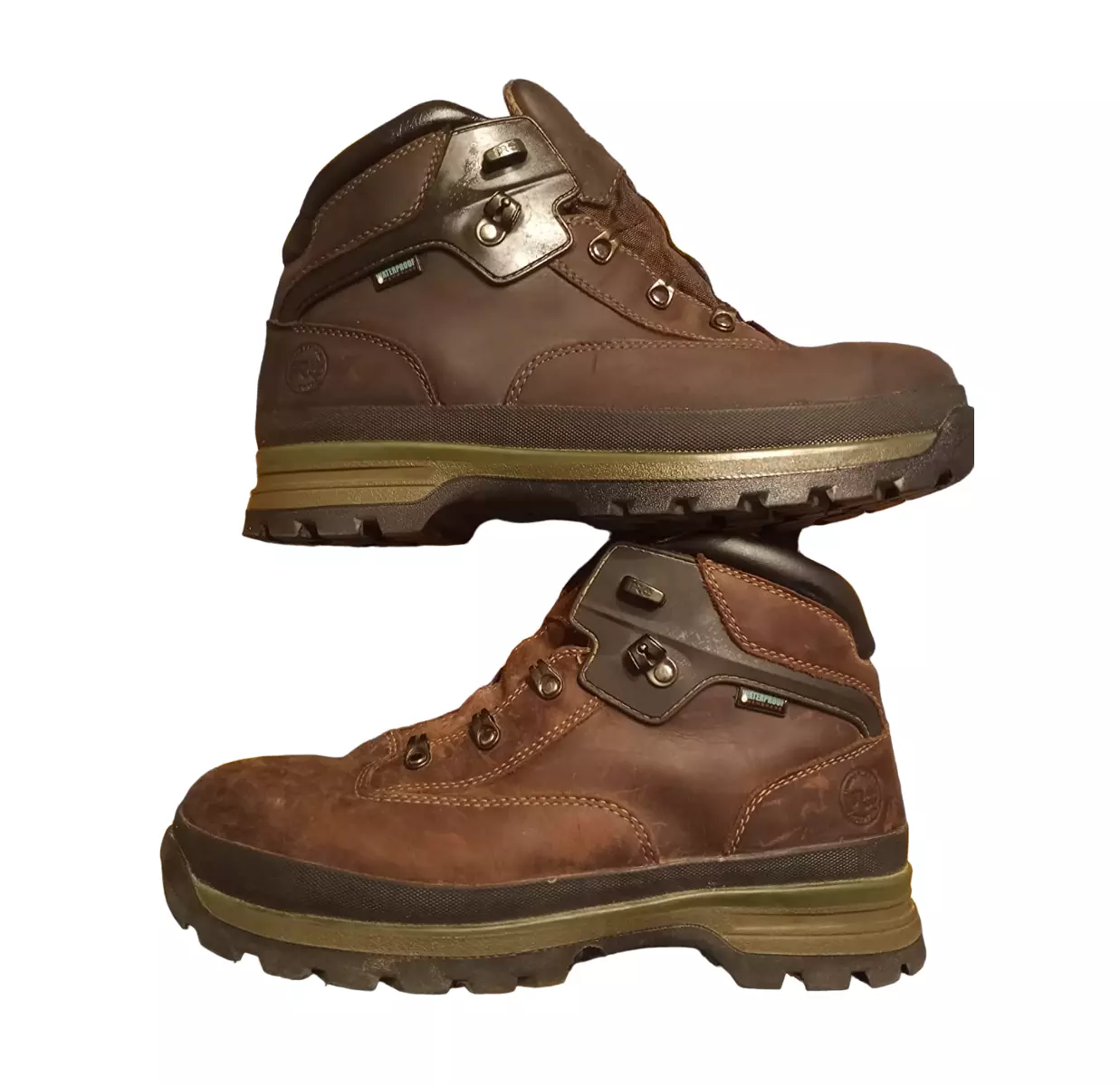 50ml Meltonian Cream Polish jar is ideal for colour matching and refreshing your favourite leather goods