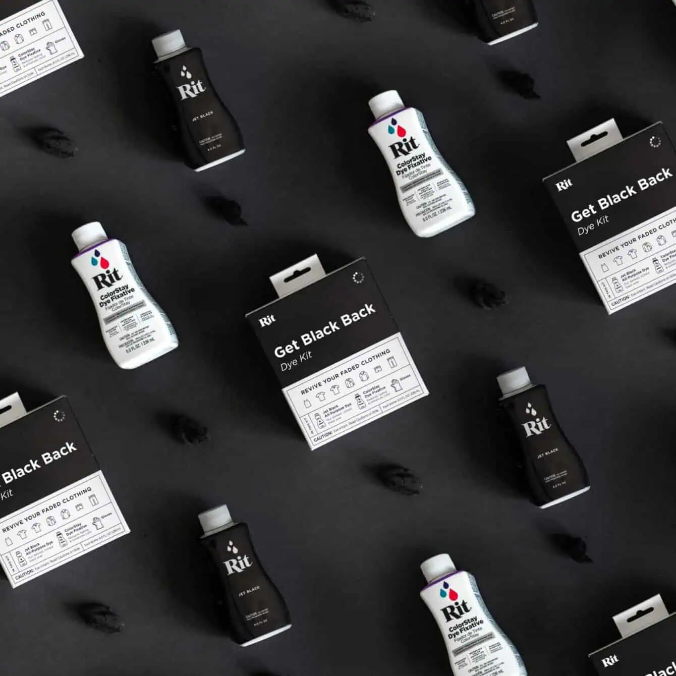 Complete black renewal kit includes everything needed for the dyeing process with clear instructions