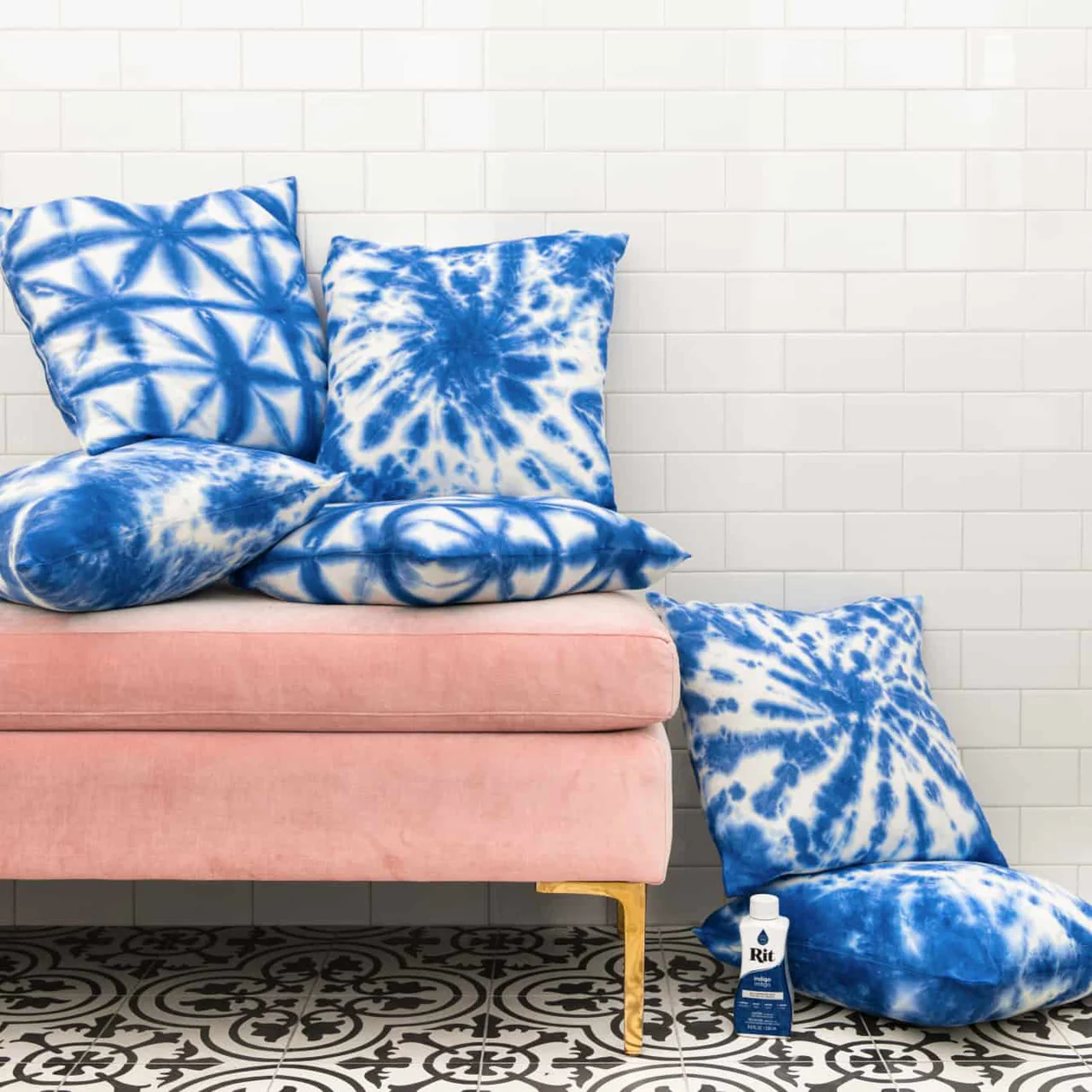 Create stunning indigo patterns through folding twisting binding and clamping methods with kit