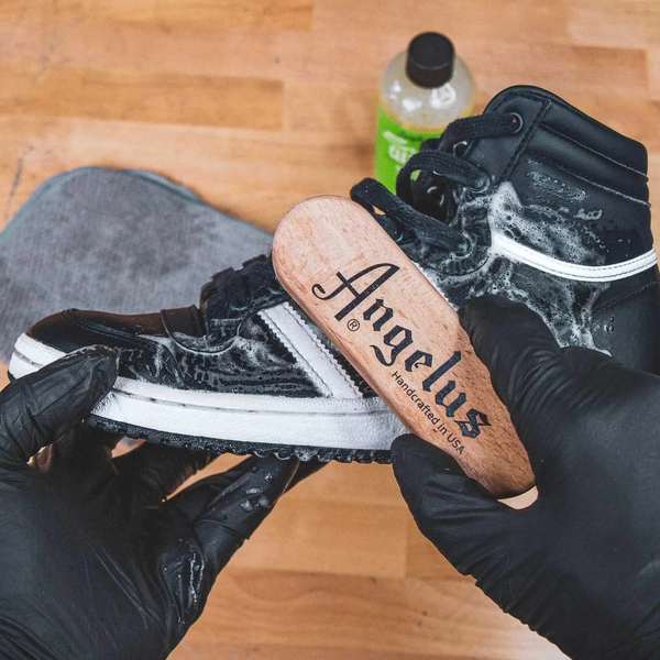 Close-up of Angelus Sneaker Cleaning Brush showing optimal stiffness for cleaning without material damage