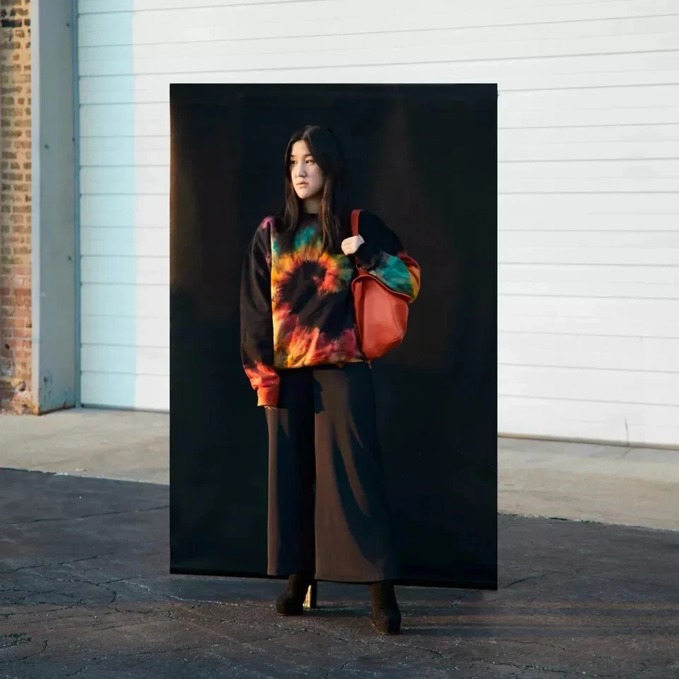 Complete tie-dye accessory set includes everything needed for professional-looking tie-dye results