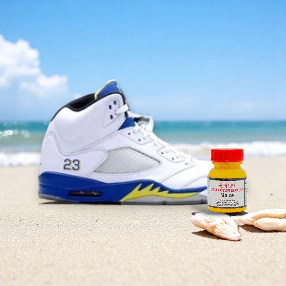 Professional Collection Edition acrylic paint by Angelus provides versatile coverage for special projects and exclusive customisation