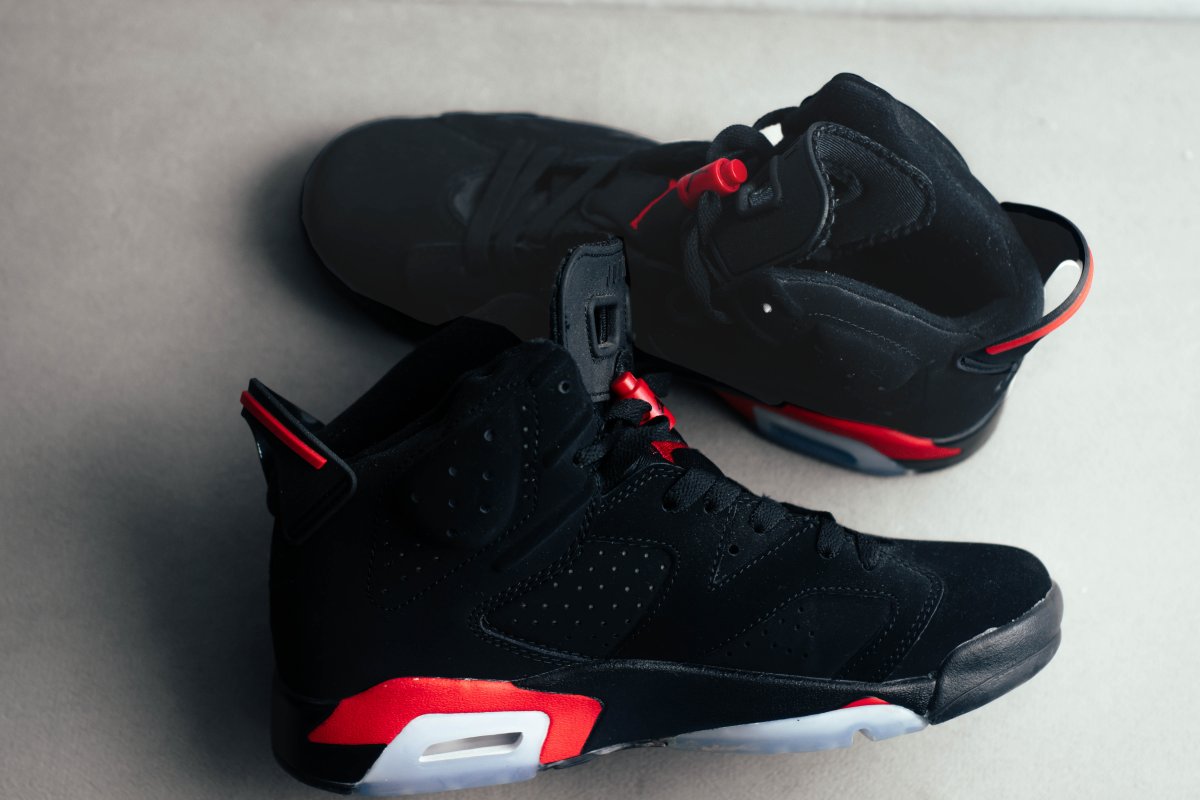 TRG Suede Cleaning Block revives crushed nap and cleans surface dirt from suede boots and footwear effectively