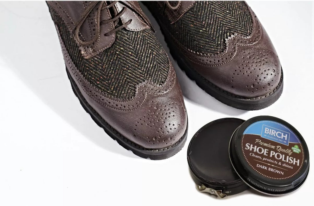 BIRCH Traditional Shoe Polish in Dark Brown rejuvenates and protects leather with a creamy consistency for easy application