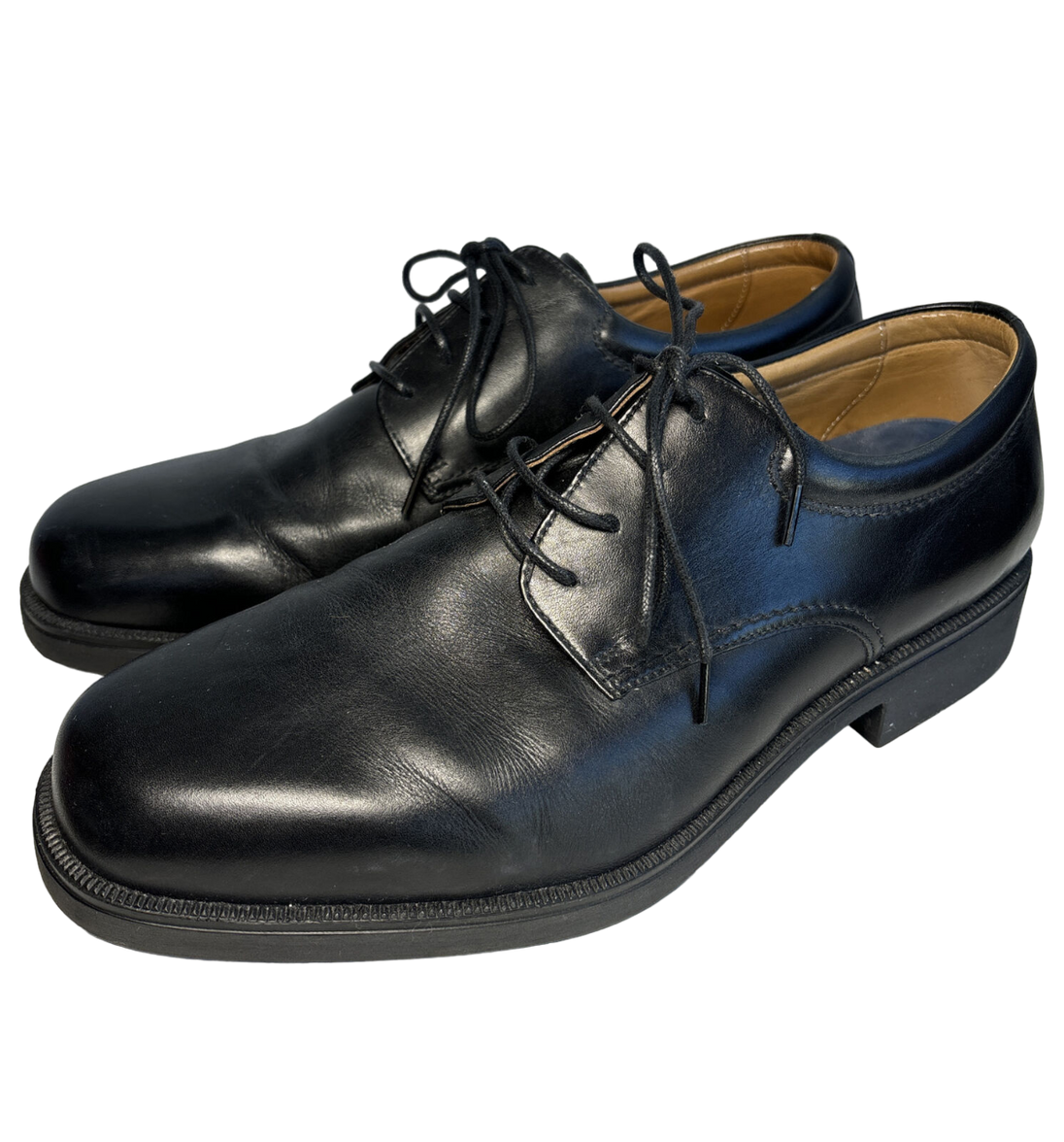 BIRCH Medium Shoe Brushes twin pack features ergonomic handles for comfortable shoe care sessions