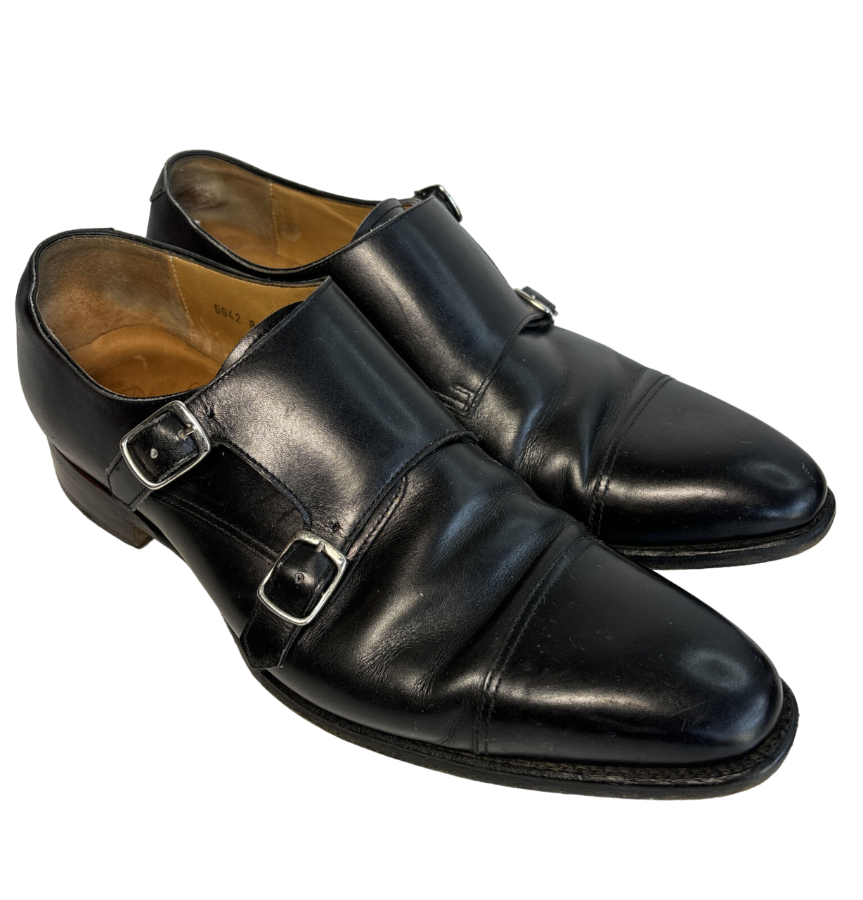 The dual brush system in BIRCH twin pack maintains separate application and buffing brushes ideally